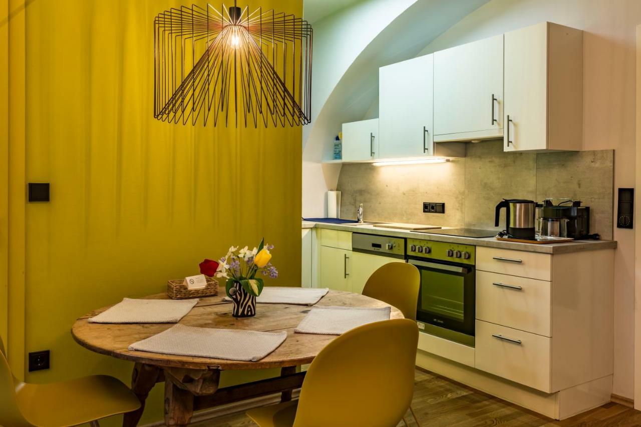 Yellow Flat By Grazrentals With Best Location & Free Parking Eksteriør billede